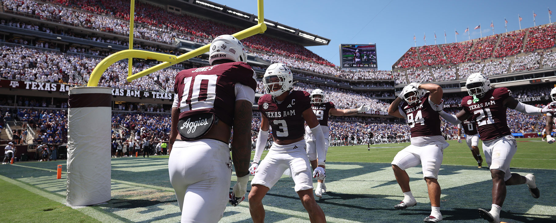 Pair of Defensive Scores Propel No. 10 Football Over Arizona State, 48-20