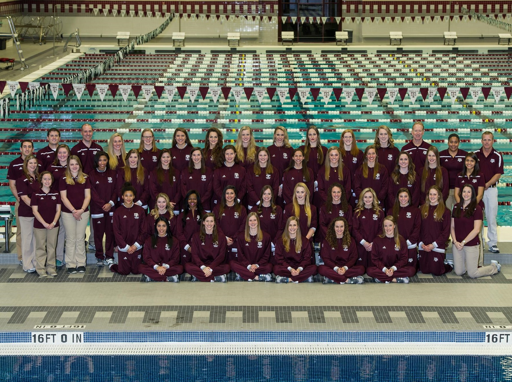 2015-16 Women's Swimming Team Photo 2015-16 Women's Swimming and Diving Roster
