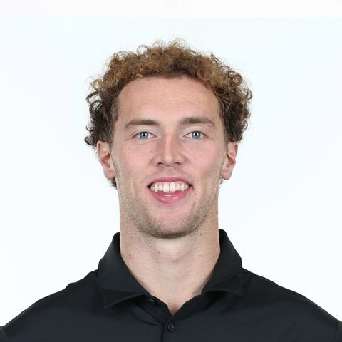 Houston Thomas headshot